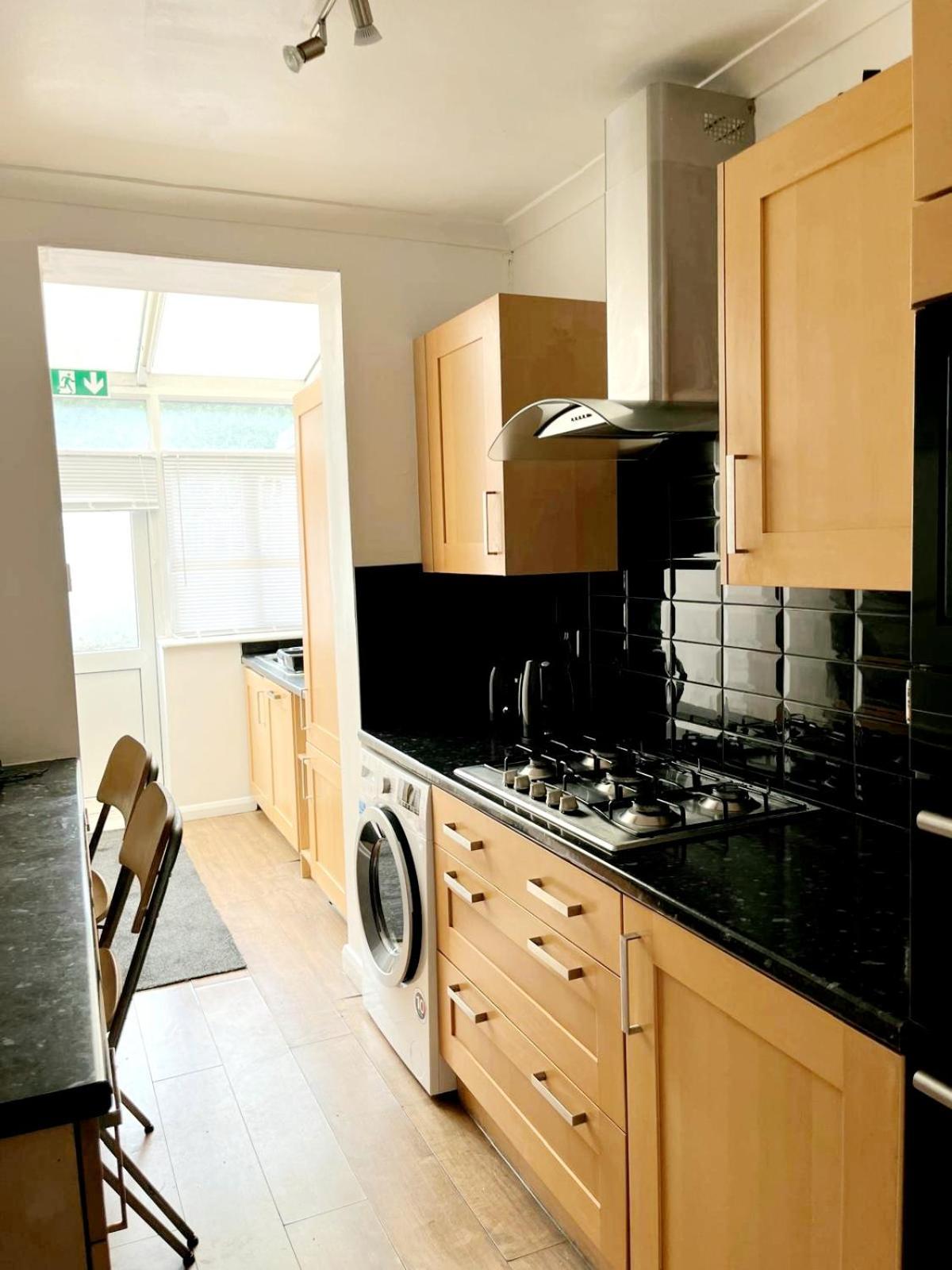 Cosy Room Stay 4 Sutton  Exterior photo